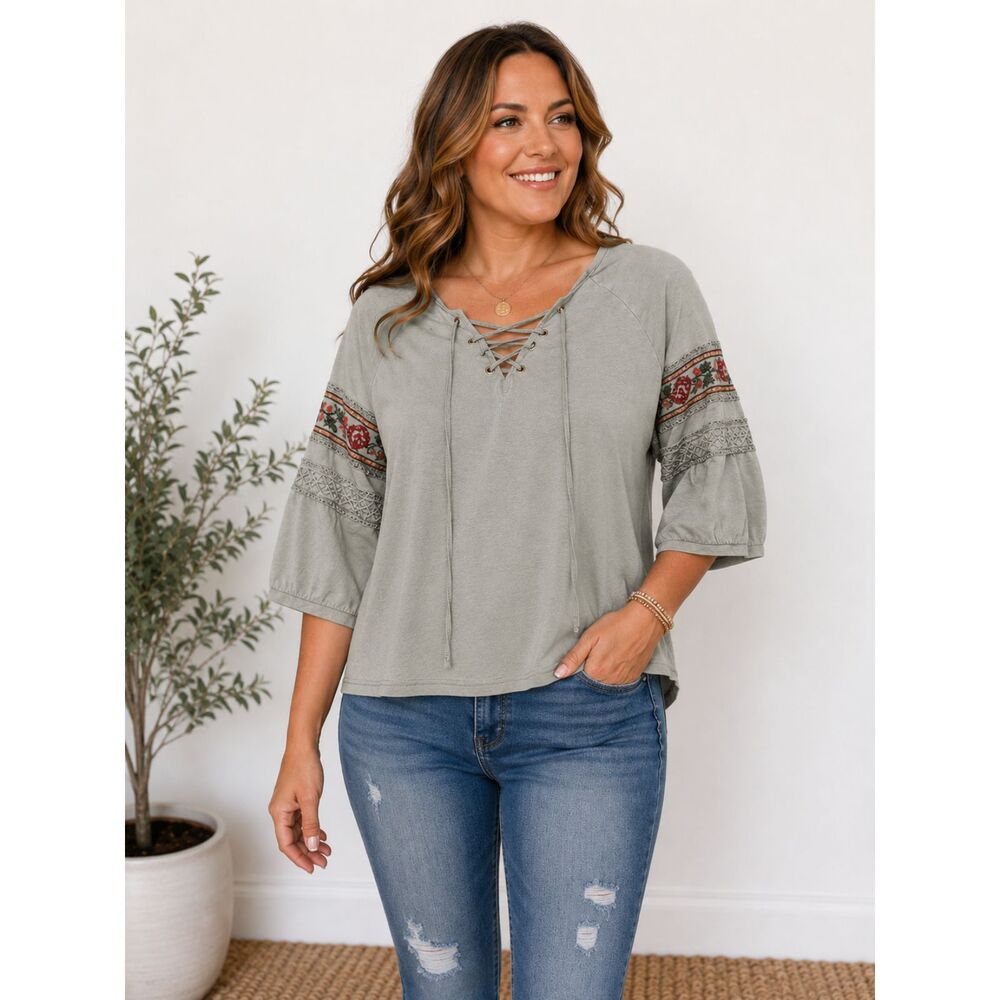 Umgee L Sage Green Embroidered Boho Top Lace Up Peasant Blouse 3/4 Sleeve Tunic